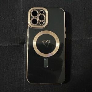 Apple Black and Gold Tablet Case